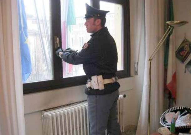 legnano furti abitazione polizia 10-1-2011