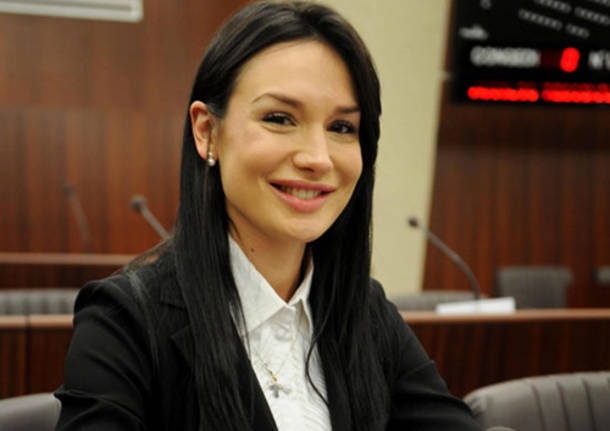 nicole minetti galleria