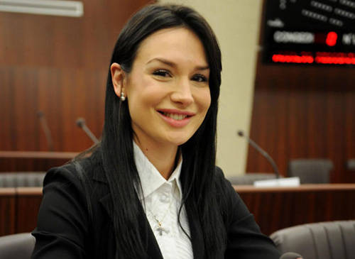 nicole minetti galleria