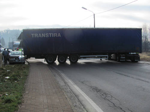 camion autoarticolato traffico gornate olona