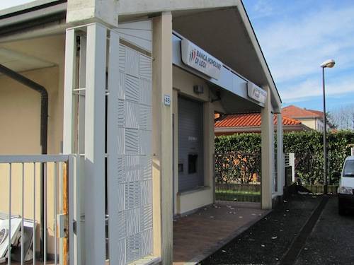 furto in banca vergiate