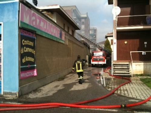 incendio samarate fuochi mazzucchellis