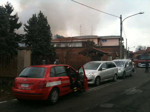samarate incendio fuochi artificio 
