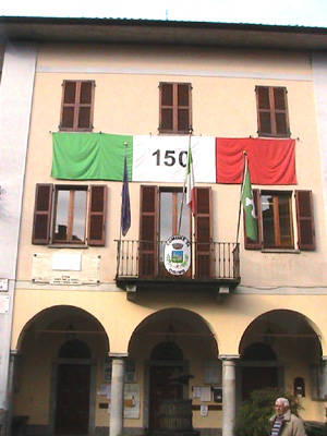 bandiere tricolore orino
