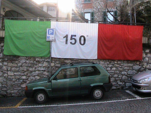 bandiere tricolore orino