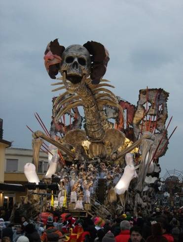 Carnevale di Viareggio 2011
