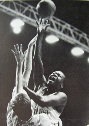 corny thompson basket divarese