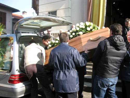funerale tarcisio vaghi cerro maggiore 4-3-2011