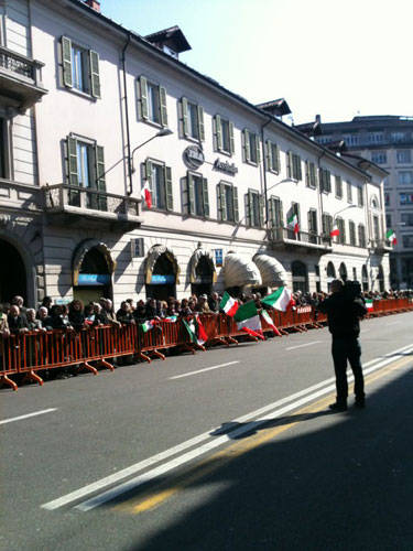 napolitano a varese folla via sacco giardini estensi