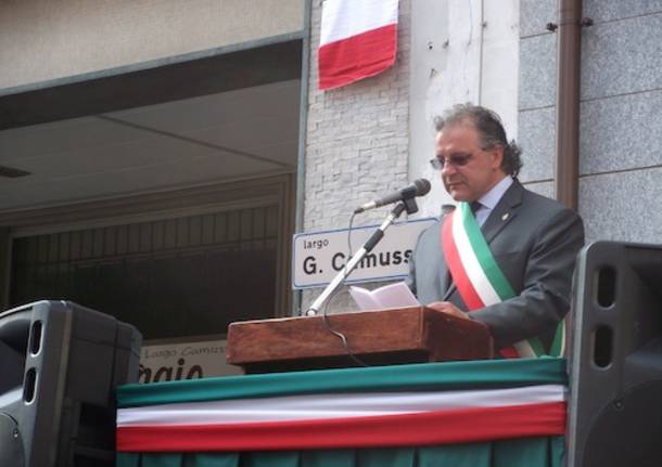 25 aprile gallarate 2011 massimo bossi