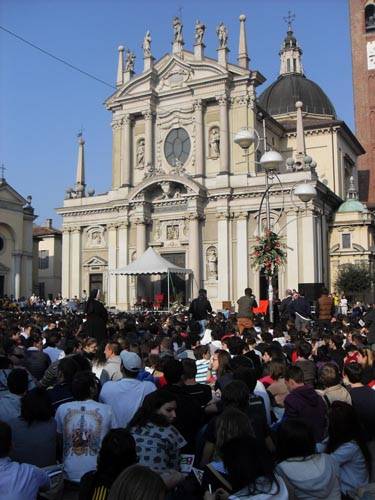 dionigi tettamanzi aprile 2011 busto arsizio