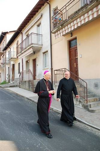 annullo filatelico papa  azzate