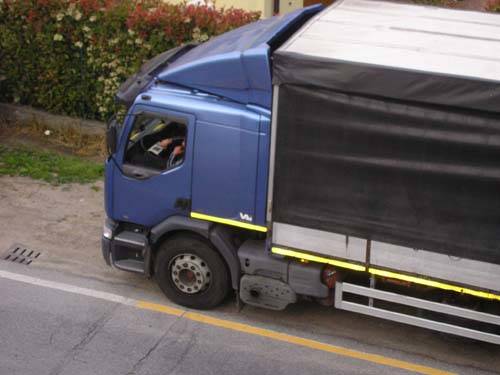 bardello camion in via piave