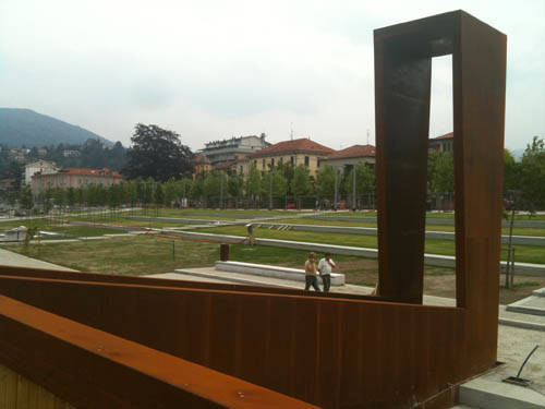parco lungolago luino giugno 2011