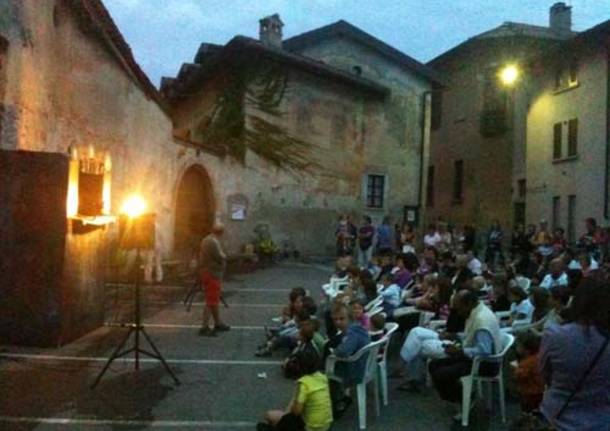 Azzate, burattini, piazza carducci