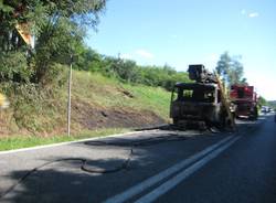 incendio camion uscita a8