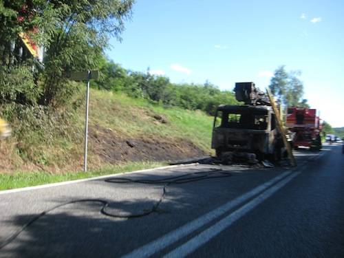 incendio camion uscita a8
