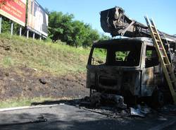 incendio camion uscita a8