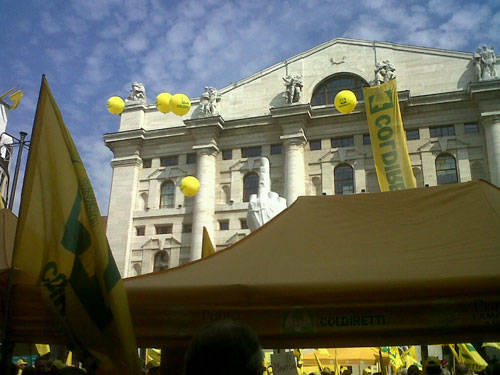 maiali a milano piazza affari