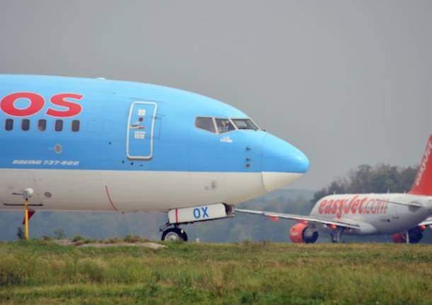 air clipper aereo malpensa 2011 neos easyjet low cost