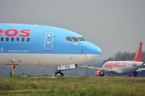 air clipper aereo malpensa 2011 neos easyjet low cost