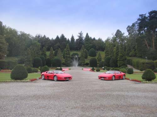 auto ferrari  del Ferrari Club di Travedona Monate settembre 2011