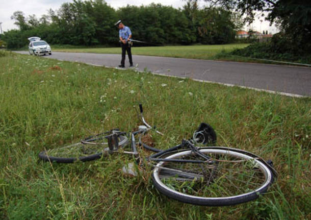 incidente investimento ciclista olgiate olona settembre 2011