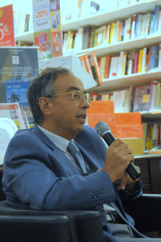 libro feltrinelli ariel e robin foto luca magro