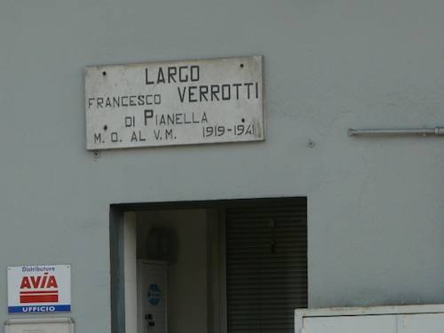senza nome