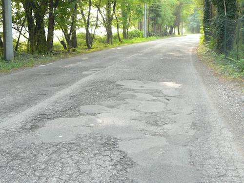 via aleardi gallarate buche