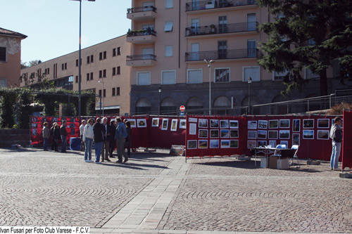 foto club varese piazza repubblica 9 ottobre 2011