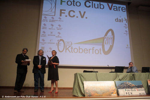 prima serata di Videoproiezioni alla Sala Montanari foto club Varese Oktoberfoto