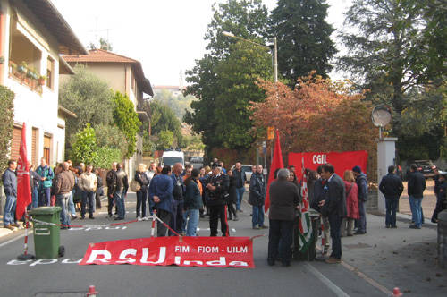 sciopero manifestazione inda caravate ottobre 2011