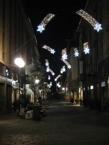 Busto illuminata dal Natale (inserita in galleria)