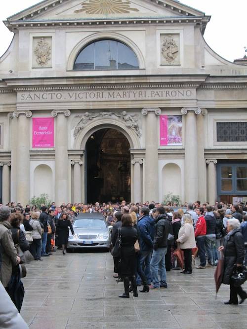 funerali giovanni bizzozero