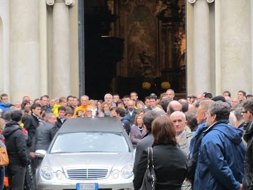 funerali giovanni bizzozero