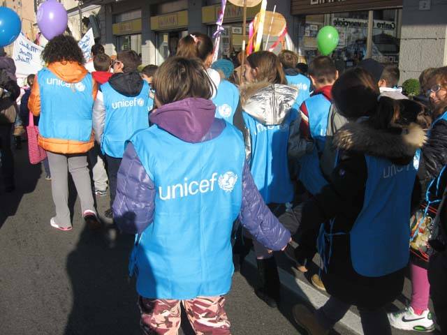 marcia dei diritti dei bambini varese scuole 2011 unicef