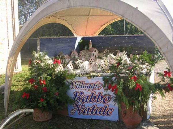 Mercatino a Varano Borghi (inserita in galleria)