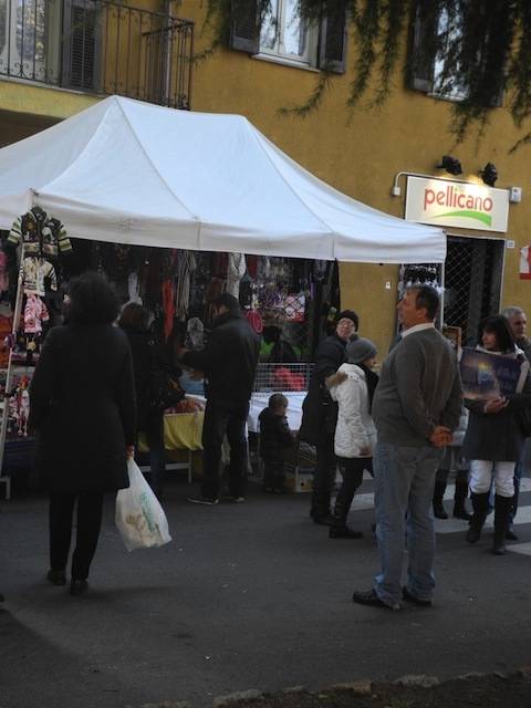 mercatino angera autunno