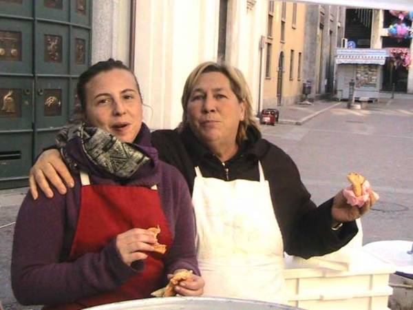 Mercatino di Varese/2 (inserita in galleria)