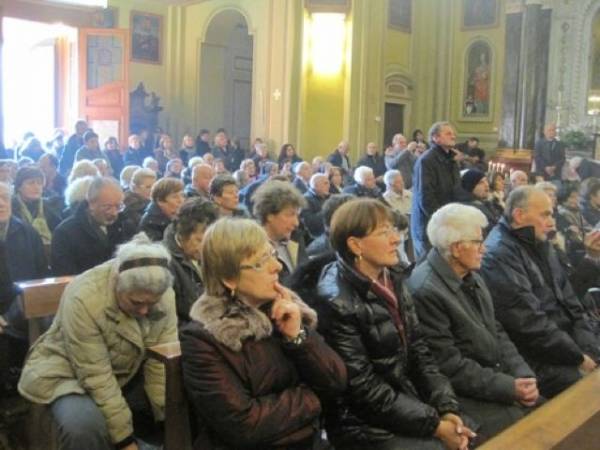 Parroco da 75 anni (inserita in galleria)