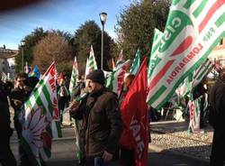 Cgil, Cisl e Uil contro la manovra (inserita in galleria)