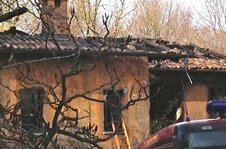 incendio galliate villa via belvedere