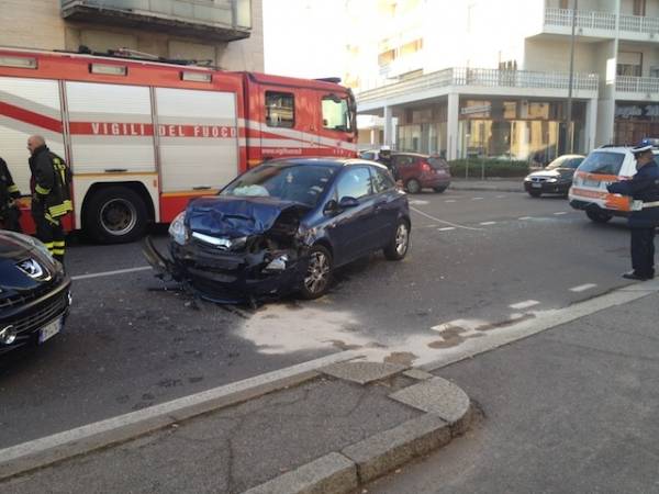 incidente cascinetta 2011 gallarate (per gallerie fotografiche)
