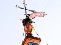 La corona di Natale sul Bernascone (inserita in galleria)