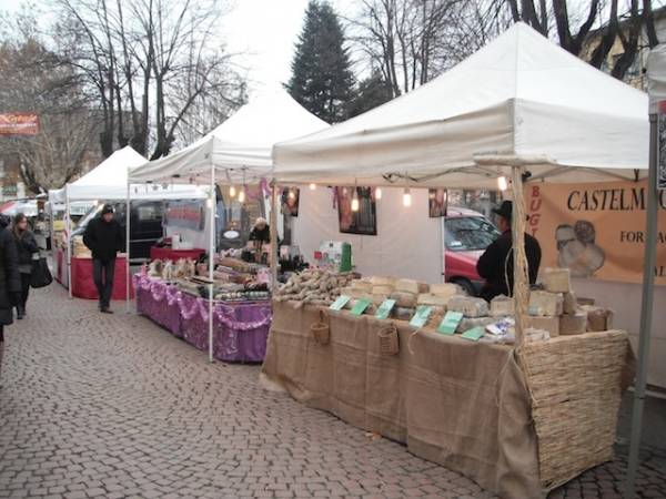 Mercatini Natalizi a Tradate (inserita in galleria)