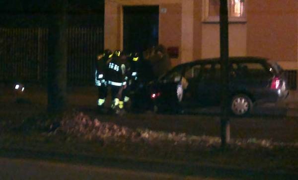 Schianto a Busto in via Magenta, un morto (inserita in galleria)