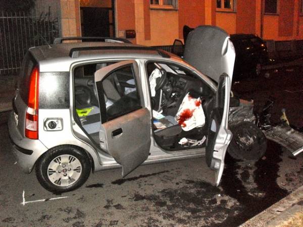 Schianto a Busto in via Magenta, un morto (inserita in galleria)