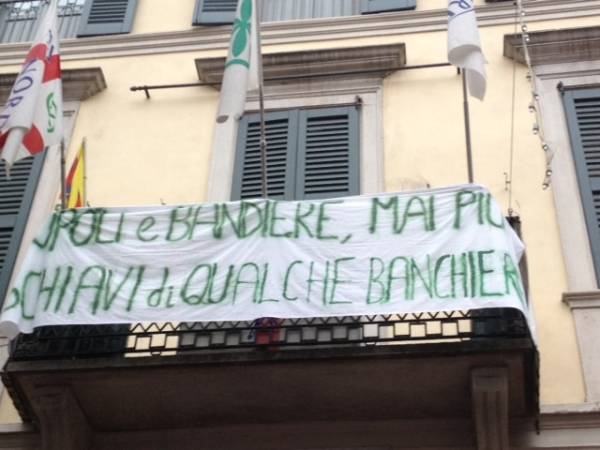 Sindacati in sciopero a Varese (inserita in galleria)