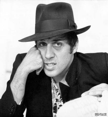 Adriano Celentano (inserita in galleria)